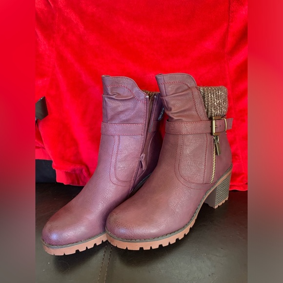 Hawkwell Women's Zipper Chunky Heel Ankle Booties - Picture 1 of 10